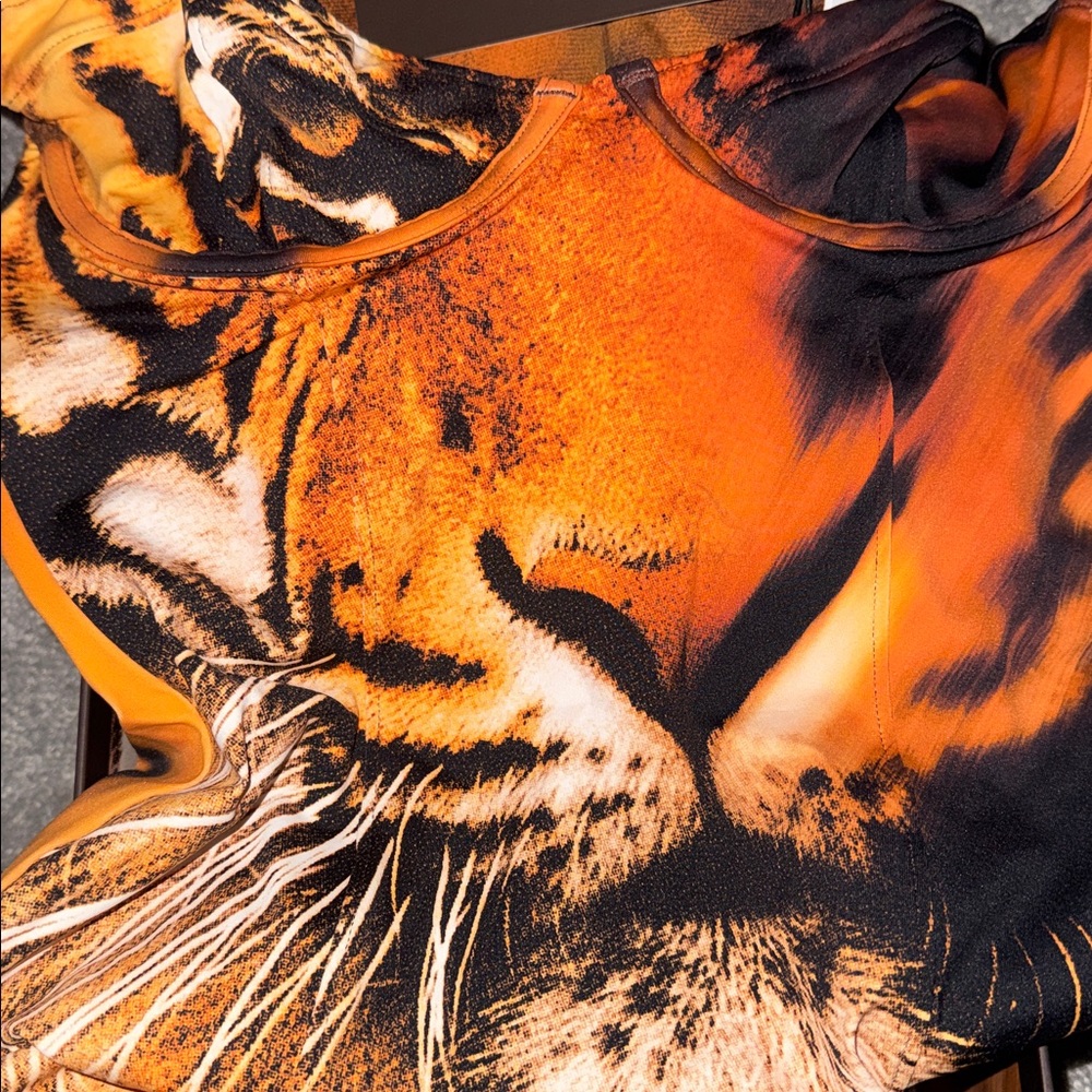🔥NWT Roberto Cavalli x SKIMS Underwire Dress Tiger Face Print 🔥🔥🔥 - Picture 2 of 12